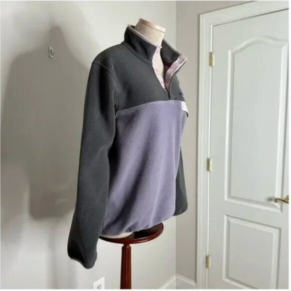 Patagonia Women's Lightweight Synchilla Snap-T Pullover Purple Gray Size Medium - Picture 3 of 8
